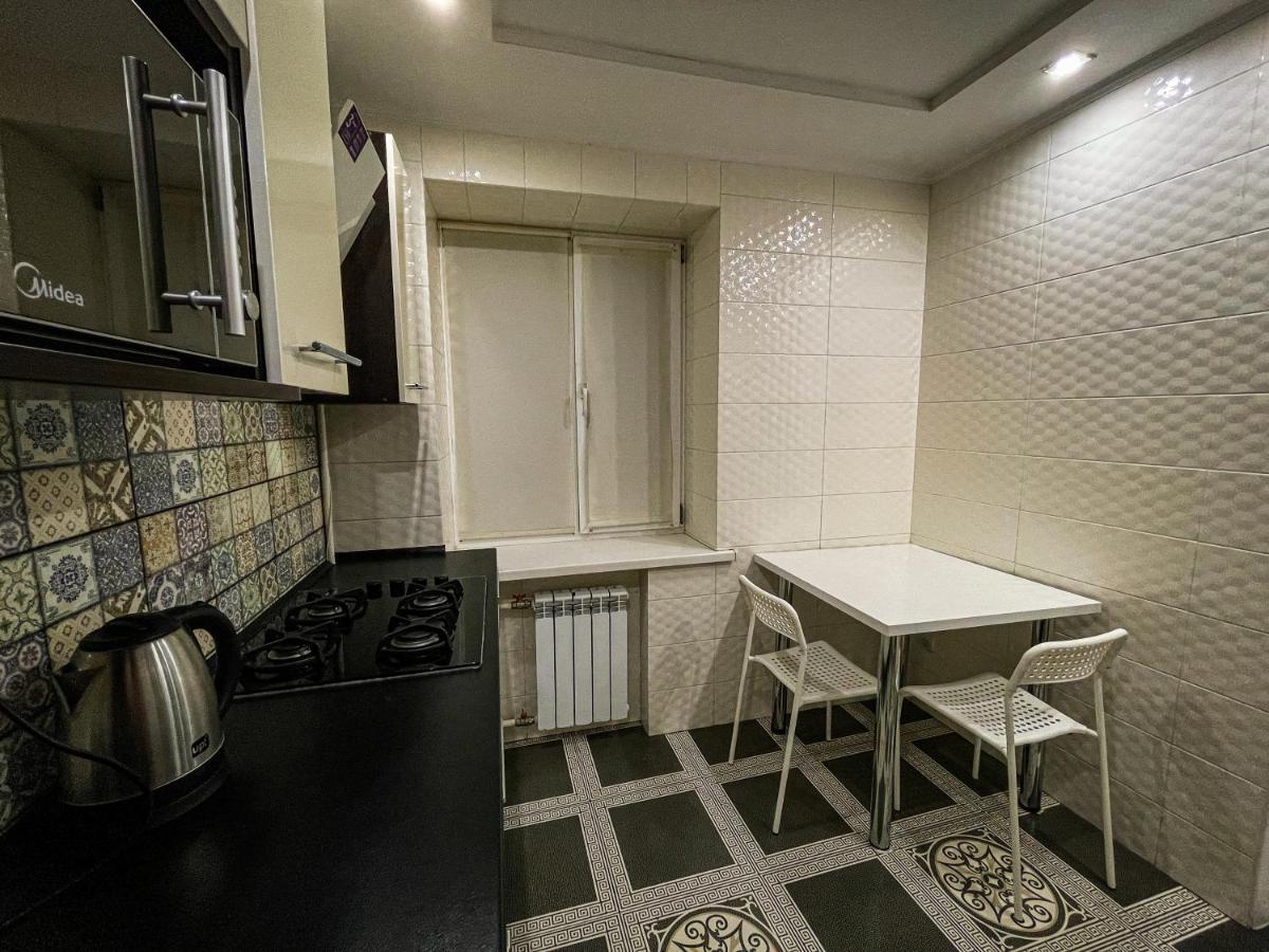 Victory - Апартаменты Возле Набережной Kremenciuk Exterior foto